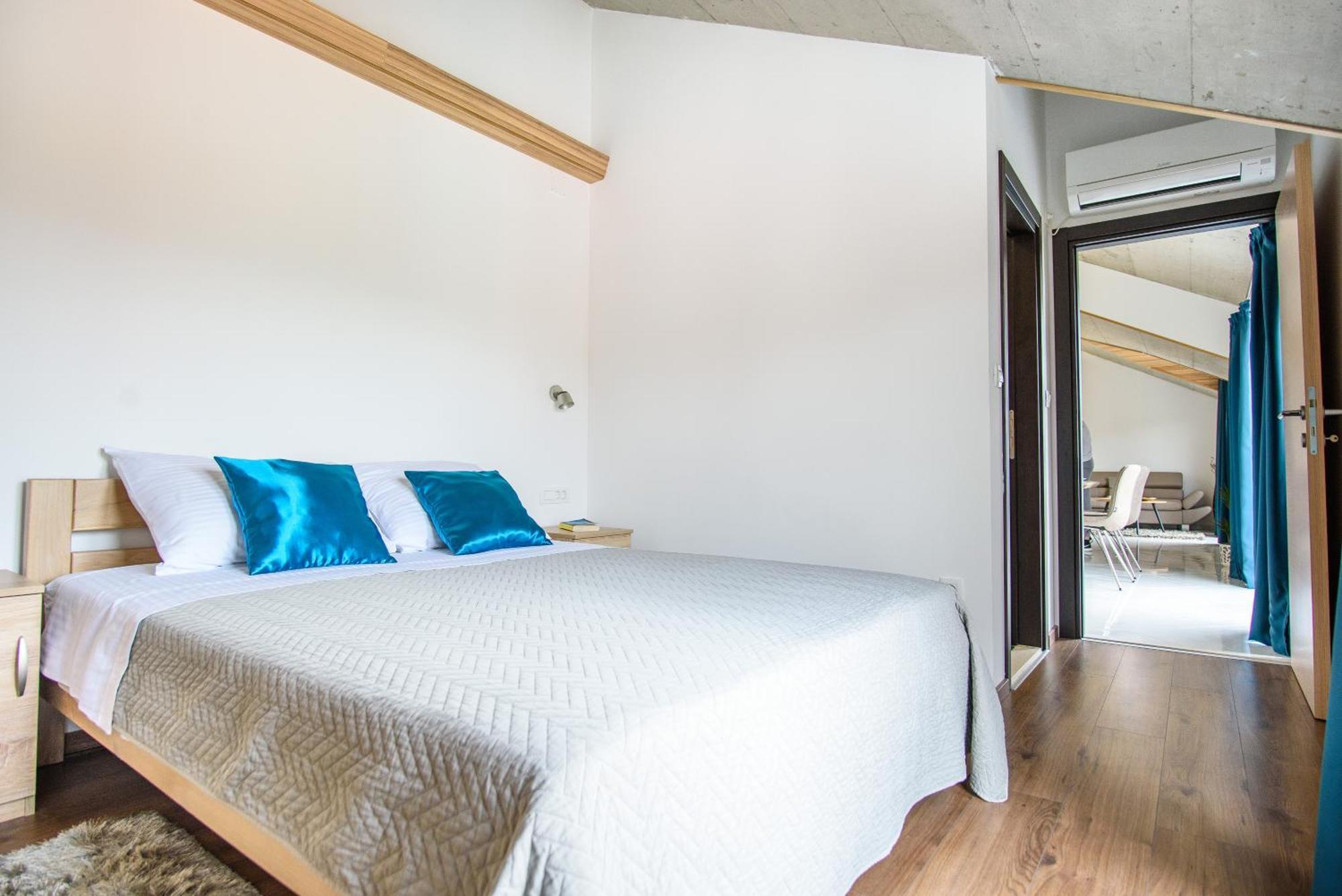 California Apartments 3 ドゥブロブニク 部屋 写真